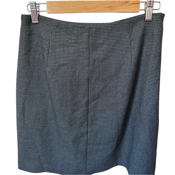 Banana Republic Black Gray Houndstooth Micro Plaid Button Front Skirt Size 6 - Picture 2 of 7